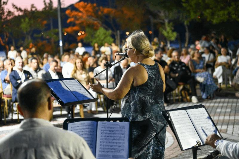 akin-5-marmara-edebiyat-festivaline-katildi