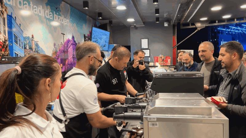 akin-onona-olan-buyuk-ilgi-bizi-memnun-etti