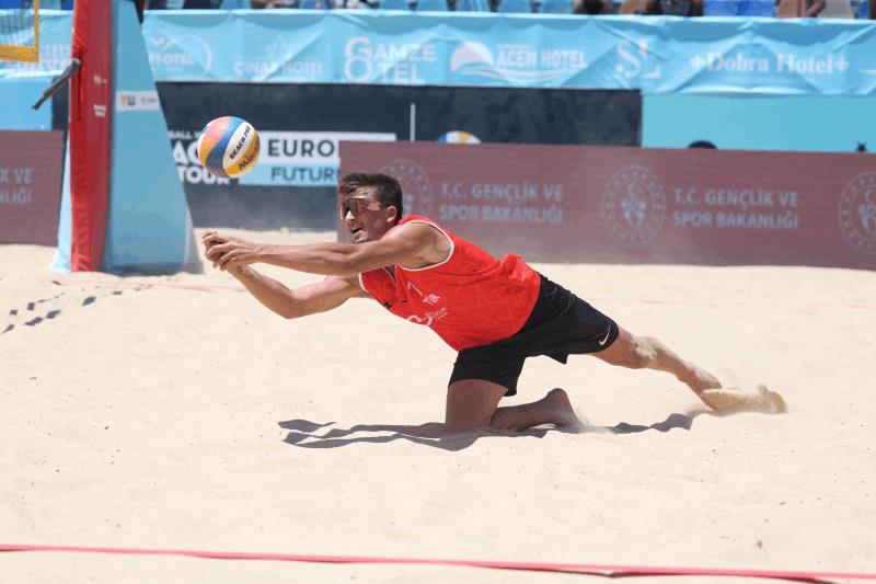 plaj-voleybolu-dunya-turu-balikesir-etabi-sona-erdi