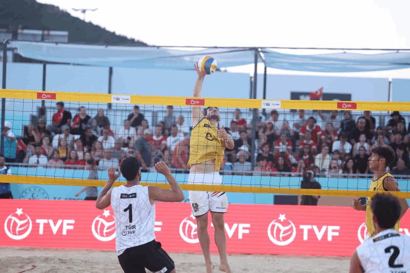 plaj-voleybolu-dunya-turu-balikesir-etabi-sona-erdi