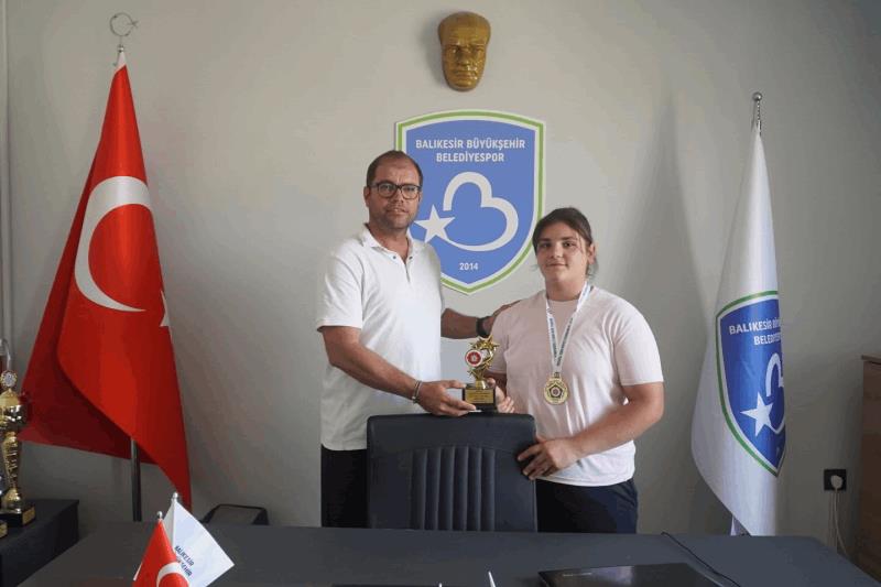 balikesir-buyuksehir-belediyespor-avrupada-ruzgr-gibi-esti