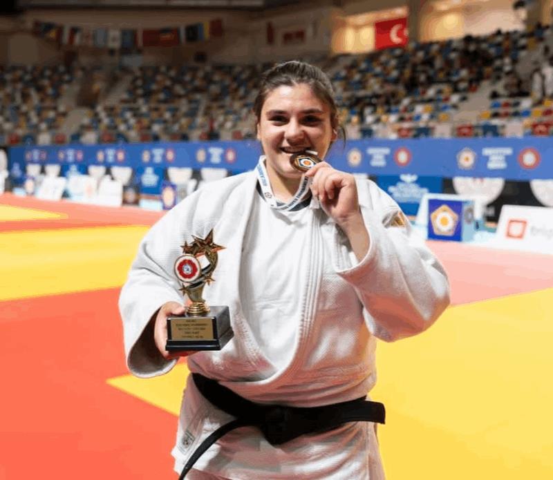 balikesir-buyuksehir-belediyespor-avrupada-ruzgr-gibi-esti