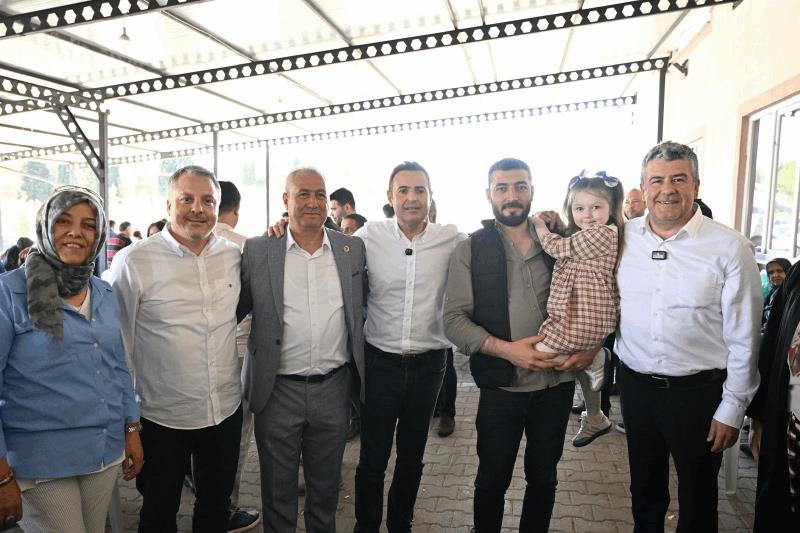 akindan-karesi-cikarmasi-hem-hayirlara-katildi-hem-anneler-gununu-kutladi
