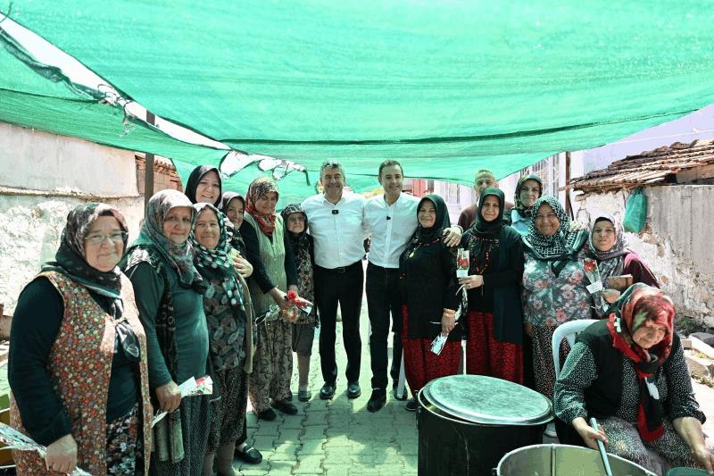 akindan-karesi-cikarmasi-hem-hayirlara-katildi-hem-anneler-gununu-kutladi