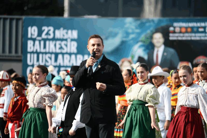 balikesirde-kardeslik-ruzgri