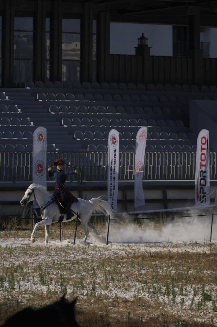 atli-okculuk-turkiye-sampiyonasi-yari-finalinde-buyuksehir-ruzgri-esti