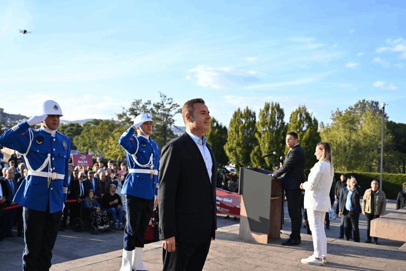 buyuksehirden-dunya-balikesirliler-gununde-muhtesem-kortej