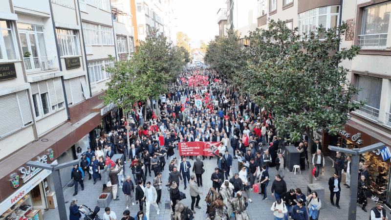 buyuksehirden-dunya-balikesirliler-gununde-muhtesem-kortej