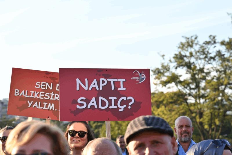 buyuksehirden-dunya-balikesirliler-gununde-muhtesem-kortej