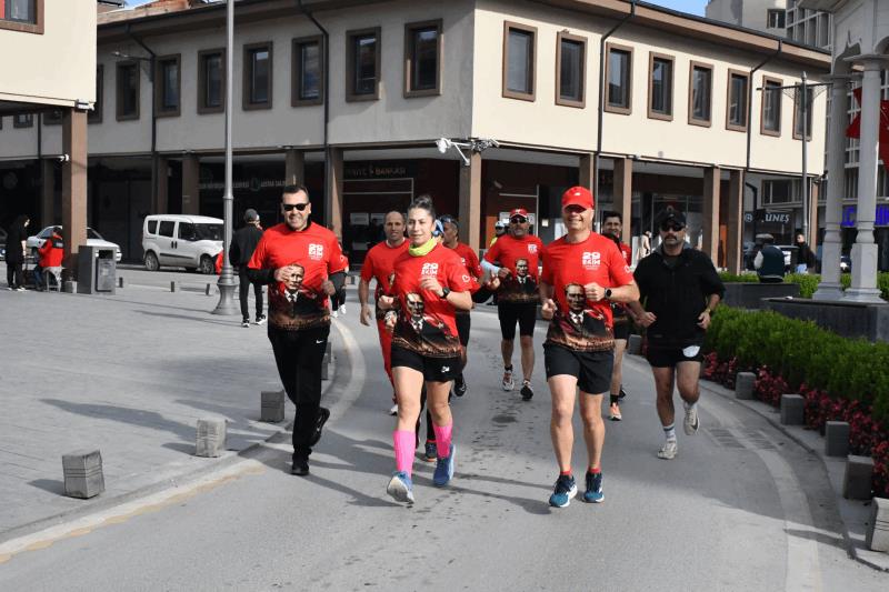 cumhuriyet-bayrami-etkinlikleri-yogun-ilgi-ile-gerceklestirildi