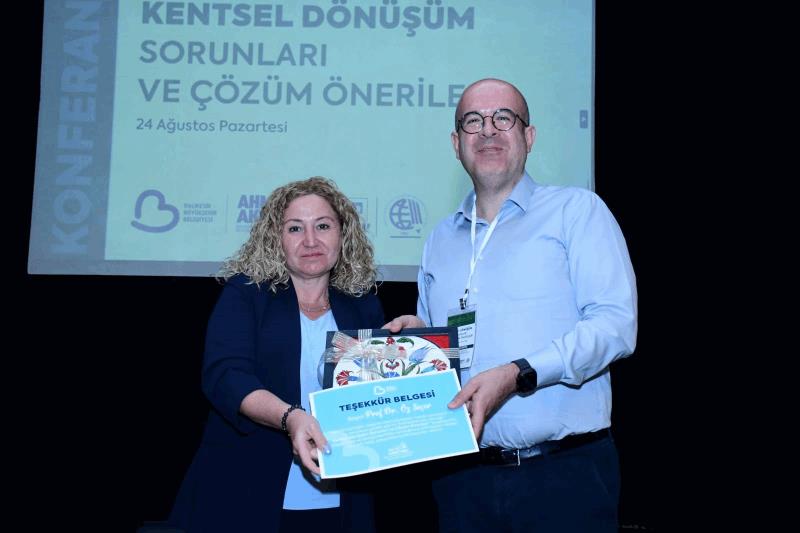 buyuksehir-kentsel-donusum-surecini-uzmanlarla-masaya-yatirdi