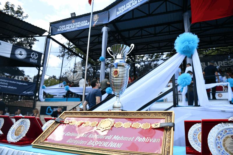 65-geleneksel-kurtdereli-mehmet-pehlivan-yagli-gureslerinin-baspehlivani-orhan-okulu