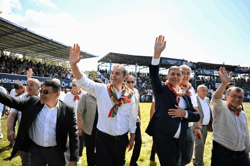 65-geleneksel-kurtdereli-mehmet-pehlivan-yagli-gureslerinin-baspehlivani-orhan-okulu