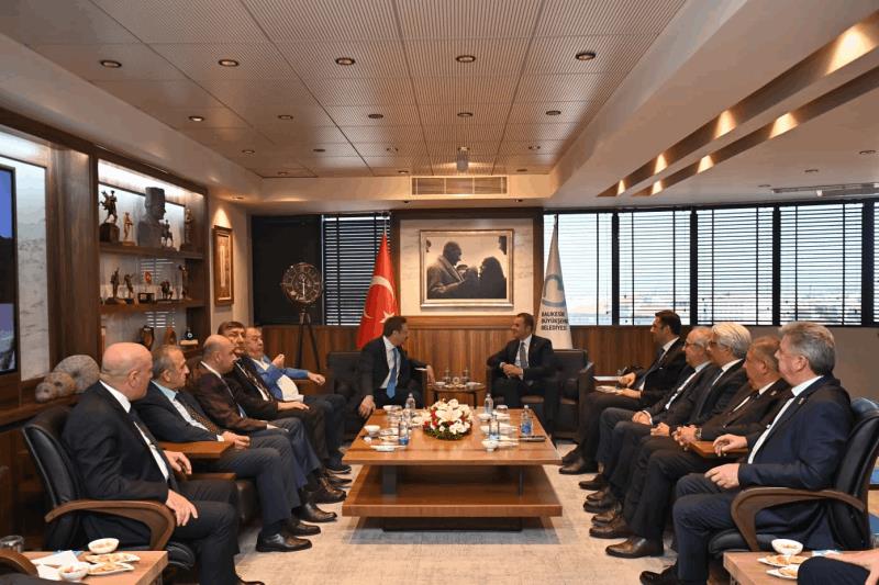 tobb-baskani-hisarciklioglundan-baskan-akina-ziyaret