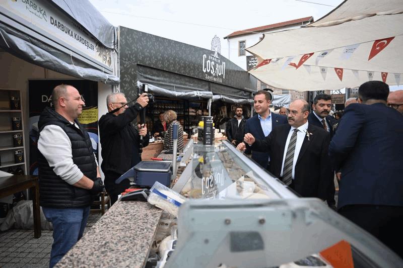 akin-21-ayvalik-uluslararasi-zeytin-hasat-ve-turizm-festivaline-katildi