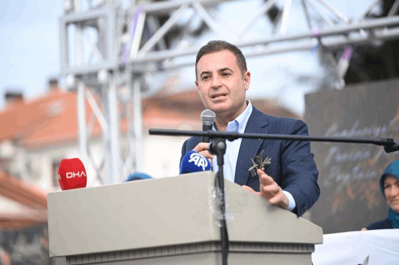 akin-21-ayvalik-uluslararasi-zeytin-hasat-ve-turizm-festivaline-katildi