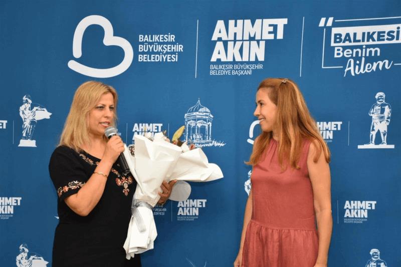 arbil-akin-kadin-muhtarlar-ve-muhtar-esleriyle-bulusmaya-devam-ediyor