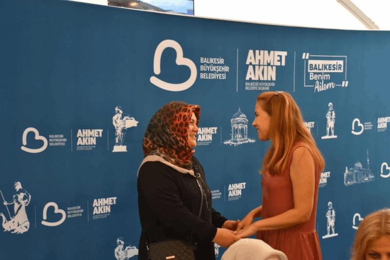 arbil-akin-kadin-muhtarlar-ve-muhtar-esleriyle-bulusmaya-devam-ediyor