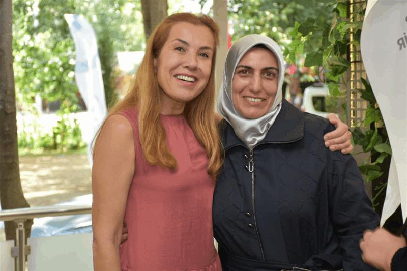 arbil-akin-kadin-muhtarlar-ve-muhtar-esleriyle-bulusmaya-devam-ediyor