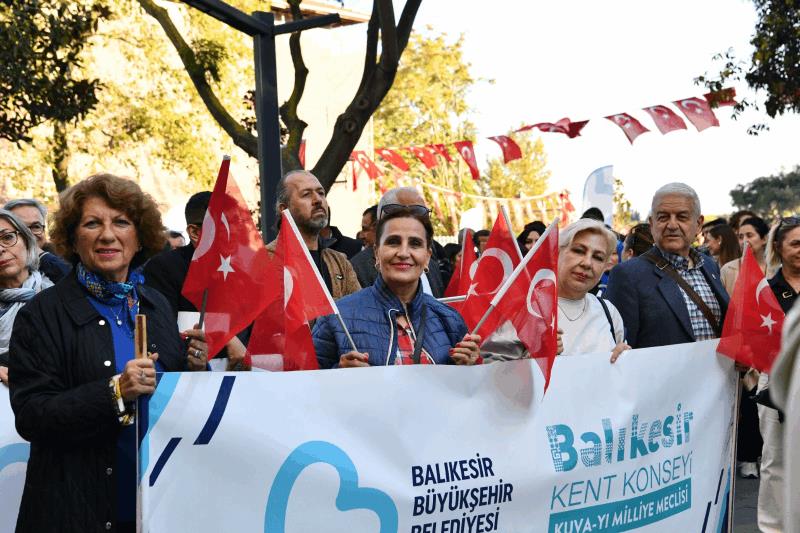 balikesirlilerden-uc-gun-suren-1010-etkinliklerine-yogun-ilgi