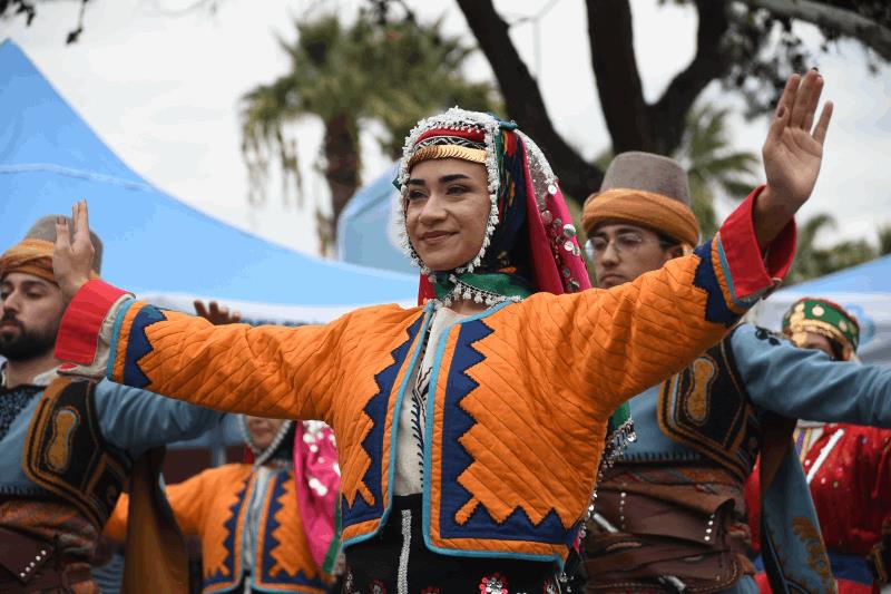 balikesirlilerden-uc-gun-suren-1010-etkinliklerine-yogun-ilgi