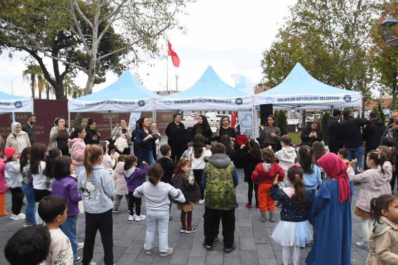 balikesirlilerden-uc-gun-suren-1010-etkinliklerine-yogun-ilgi