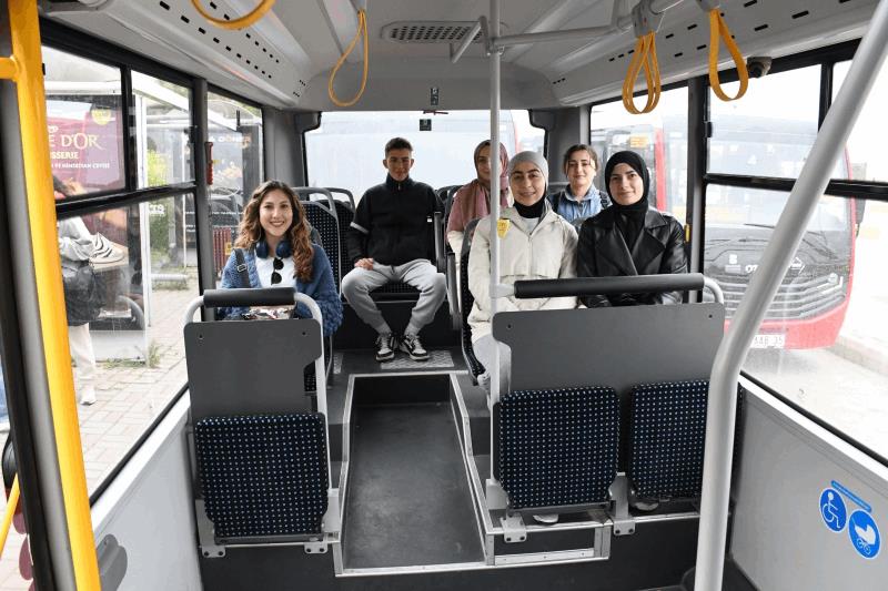 buyuksehirden-ogrencileri-sevindiren-ulasim-hizmeti