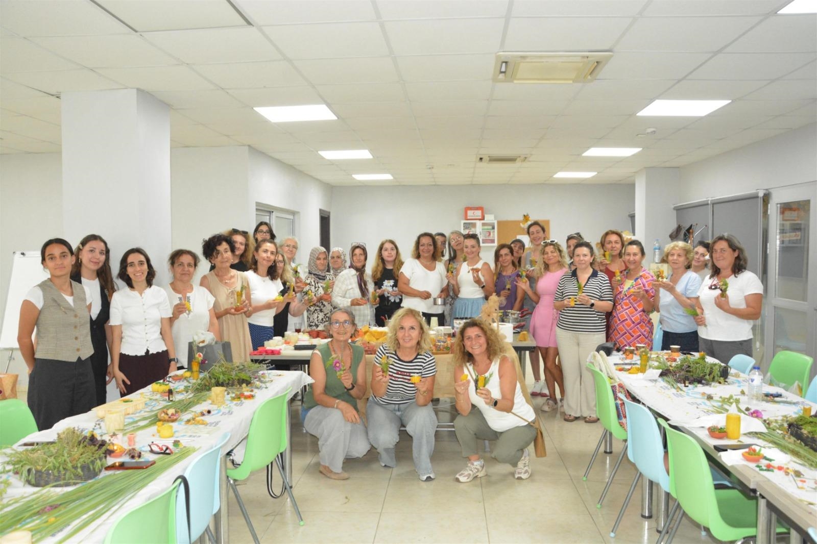 bacemde-dogal-mum-atolyesi-yogun-ilgi-gordu