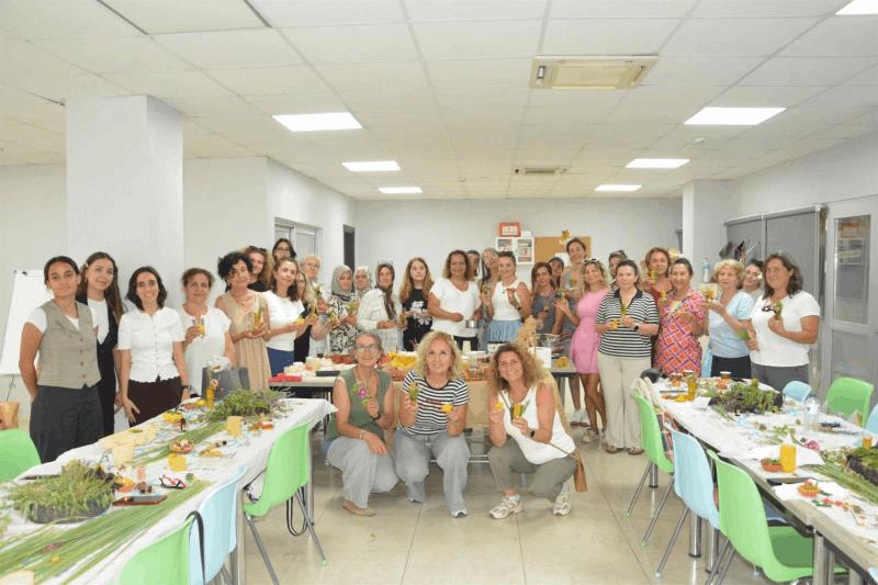 bacemde-dogal-mum-atolyesi-yogun-ilgi-gordu