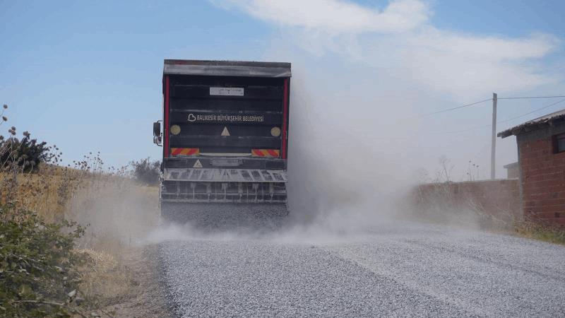 buyuksehir-orhanli-ciftlikkoy-arasindaki-yolu-iyilestirdi