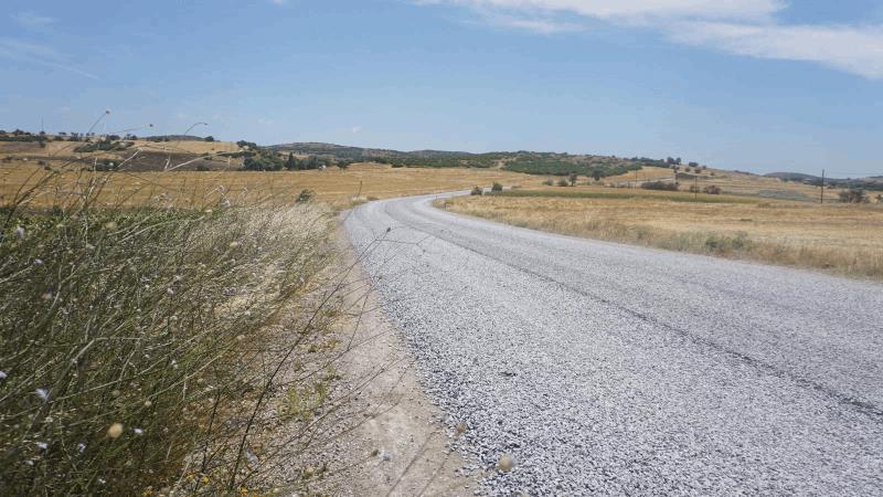 buyuksehir-orhanli-ciftlikkoy-arasindaki-yolu-iyilestirdi