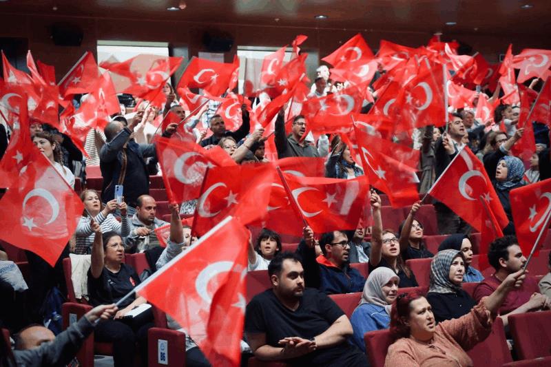 kuvayimilliyenin-destansi-hikyesi-sahneye-tasindi