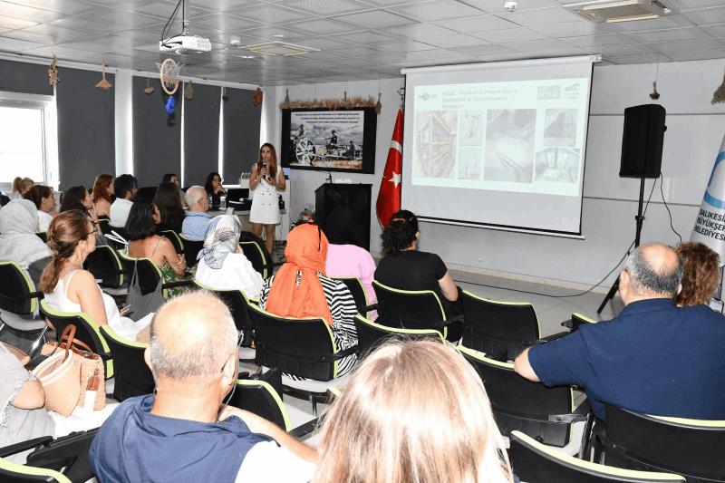 anadolu-olmez-ciceklerinin-kozmesotik-potansiyeli-bacemde-konusuldu