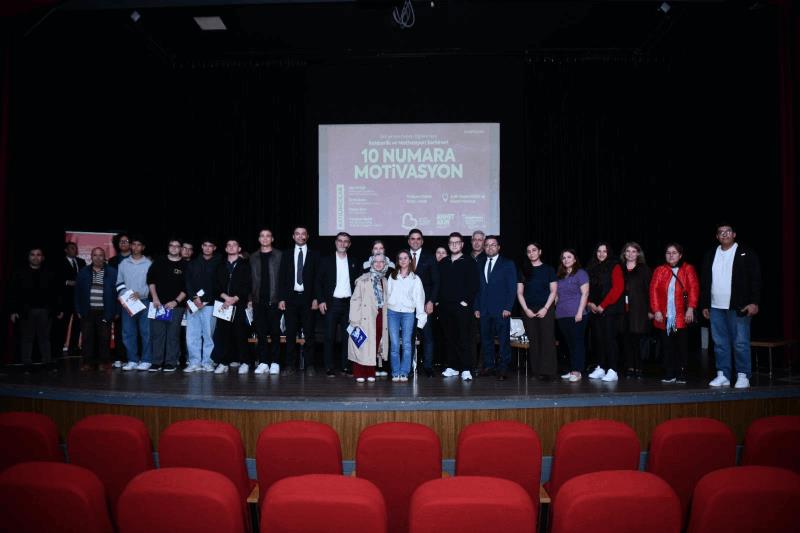 yksye-girecek-ogrencilere-10-numara-motivasyon