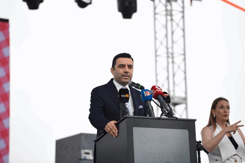 balikesir-gastrofeste-miting-gibi-acilis