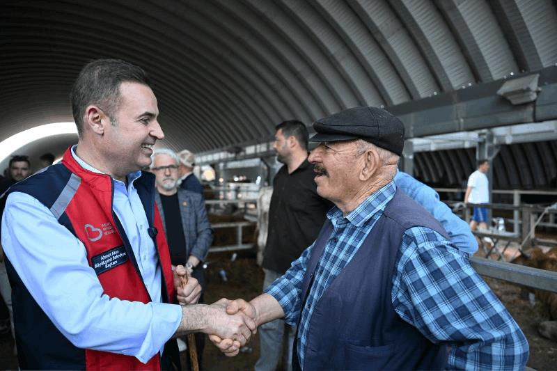 baskan-akin-hayvan-pazarini-ziyaret-etti