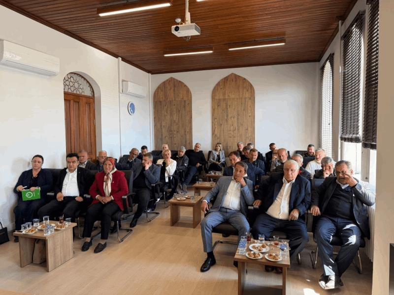 baskan-ahmet-akinin-yonetim-anlayisi-muhtarlarla-guclu-bir-bag-kuruyor