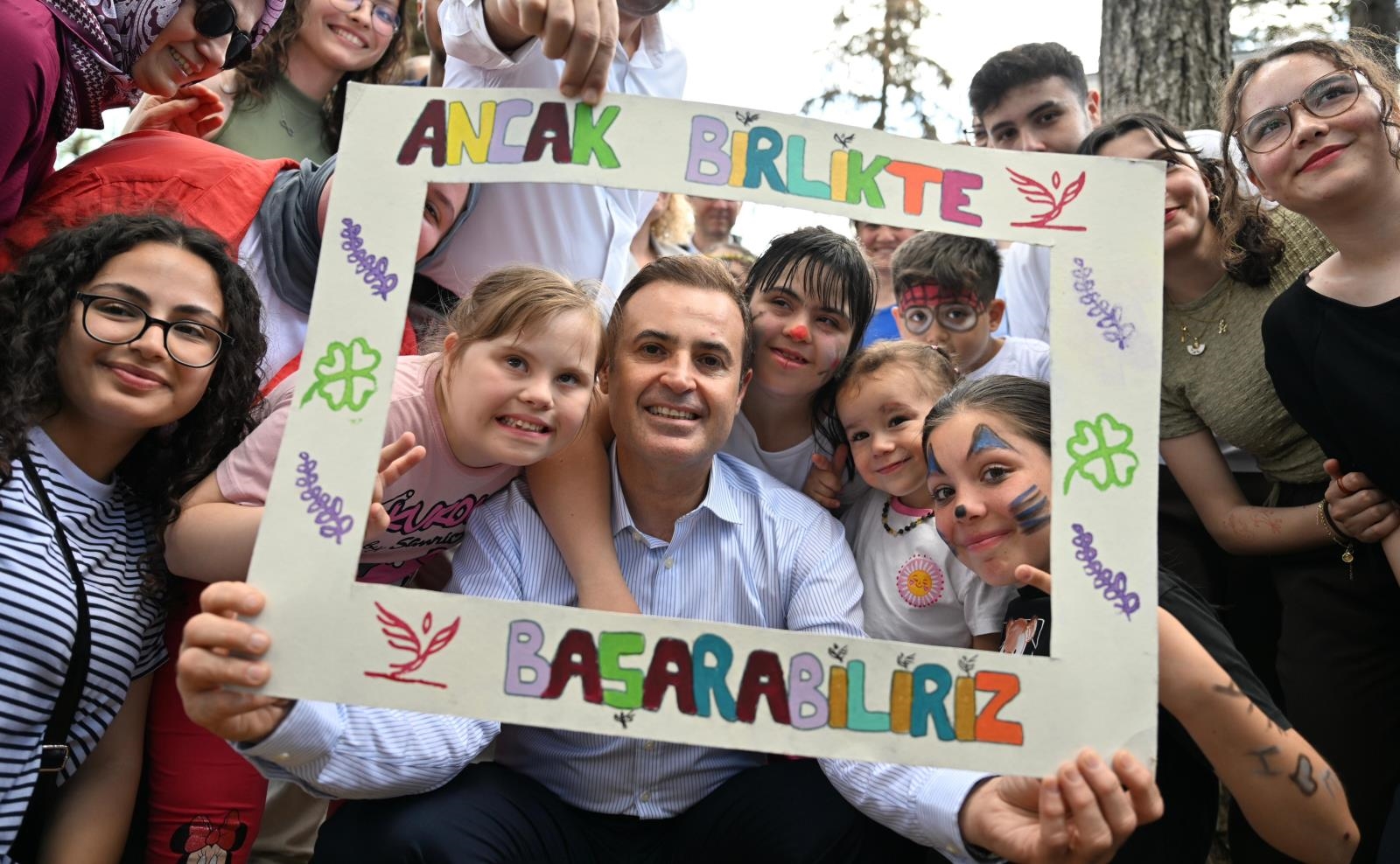 akin-bu-sehirde-kimse-yalniz-degil