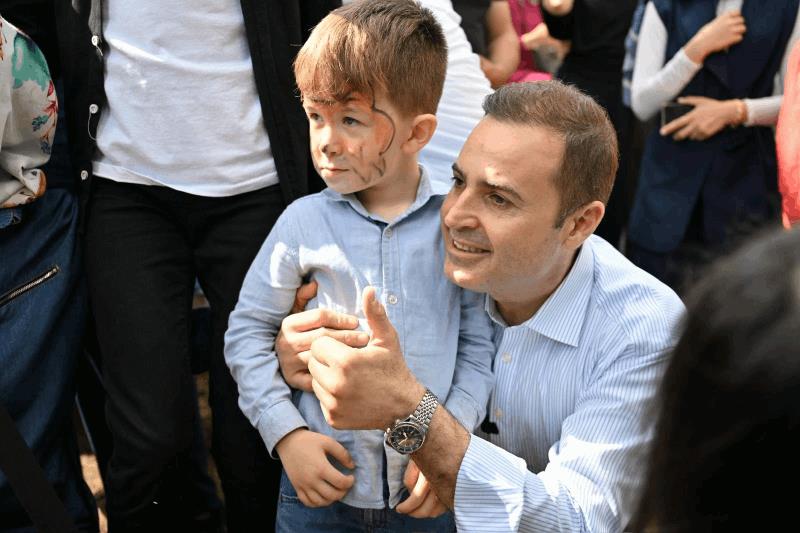 akin-bu-sehirde-kimse-yalniz-degil
