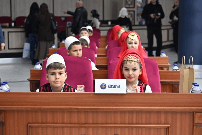 akin-dunya-cocuklarini-agirladi