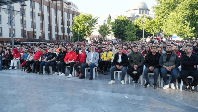 buyuksehirin-20-ilcedeki-dev-organizasyonuyla-balikesir-milli-takim-icin-kenetlendi