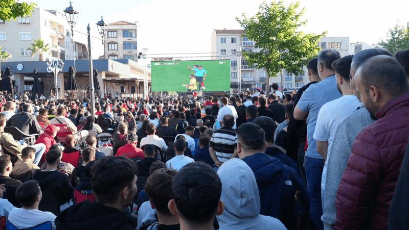 buyuksehirin-20-ilcedeki-dev-organizasyonuyla-balikesir-milli-takim-icin-kenetlendi