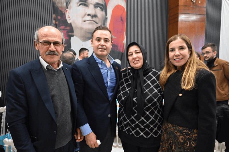 akin-muhtarlar-ve-aileleriyle-bir-araya-geldi
