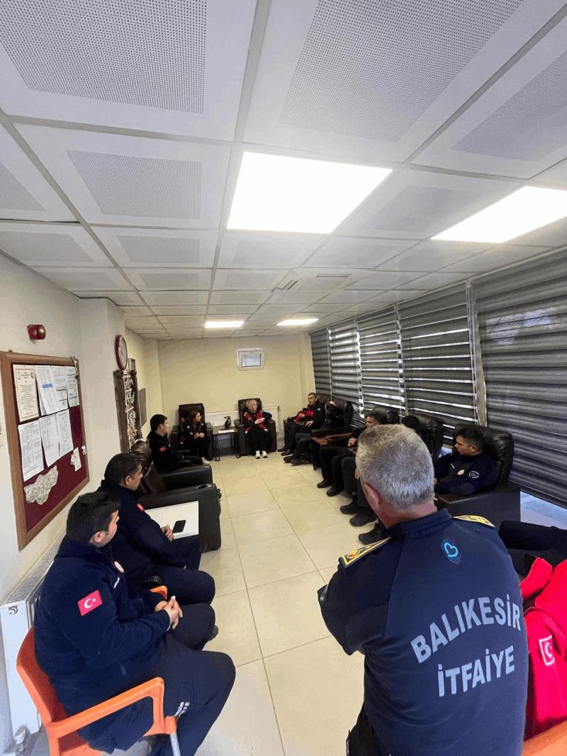 balikesir-buyuksehir-belediyesinden-itfaiyecilere-psikolojik-destek