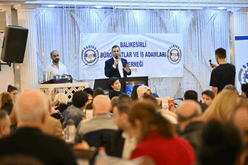akin-istanbuldaki-balikesirliler-ile-kucaklasti
