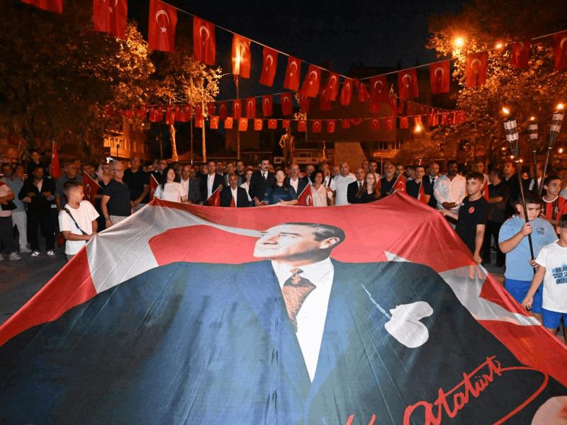 akin-manyasta-fener-alayina-katildi