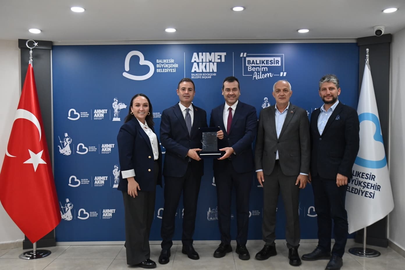 akin-sehrimize-bu-odulu-kazandirdigimiz-icin-gururluyuz