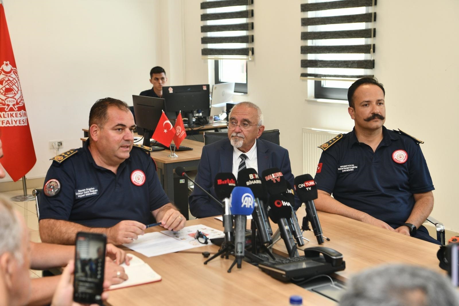 balikesir-itfaiyesi-turkiyenin-en-iyileri-arasinda