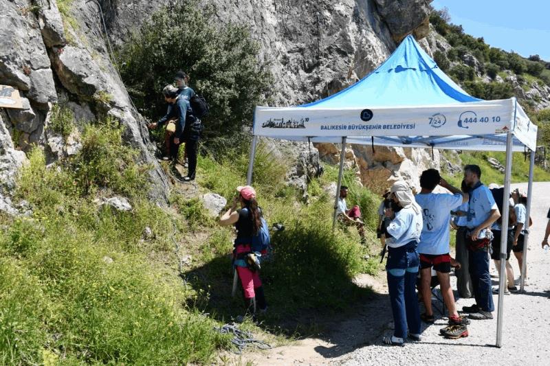 balikesir-7-kaya-tirmanis-senligi-doga-tutkunlarini-bulusturdu