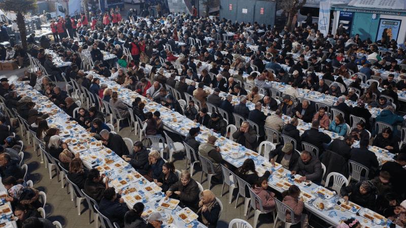 buyuksehir-ramazan-bereketini-burhaniyeye-tasidi